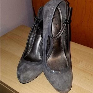 Audrey Brooke grey pumps.